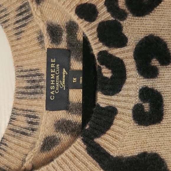 Charter Club Cushmere crew neck animal print sweater - Picture 3 of 9